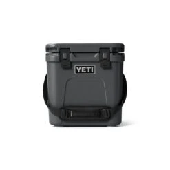 Yeti Roadie 24 -Maine Sport Store 70000002589 10022160002 YETI WHSL studio hard coolers Roadie 24 2.0 Charcoal Front 069 2400x2400 f07f5e1c 1549 46f5 b310 0643cd9531d8