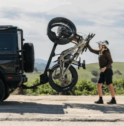 Thule ReVert 4 4-bike -Maine Sport Store ReVert 4 4 bike 4