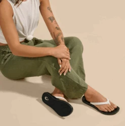 OluKai W 'Uiki 5 OluKai W 'Uiki -Maine Sport Store W Uiki BrightWhiteLightRock 3