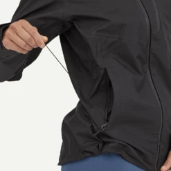 Patagonia W's Granite Crest Rain Jacket -Maine Sport Store W s Granite Crest Rain Jacket Black 3